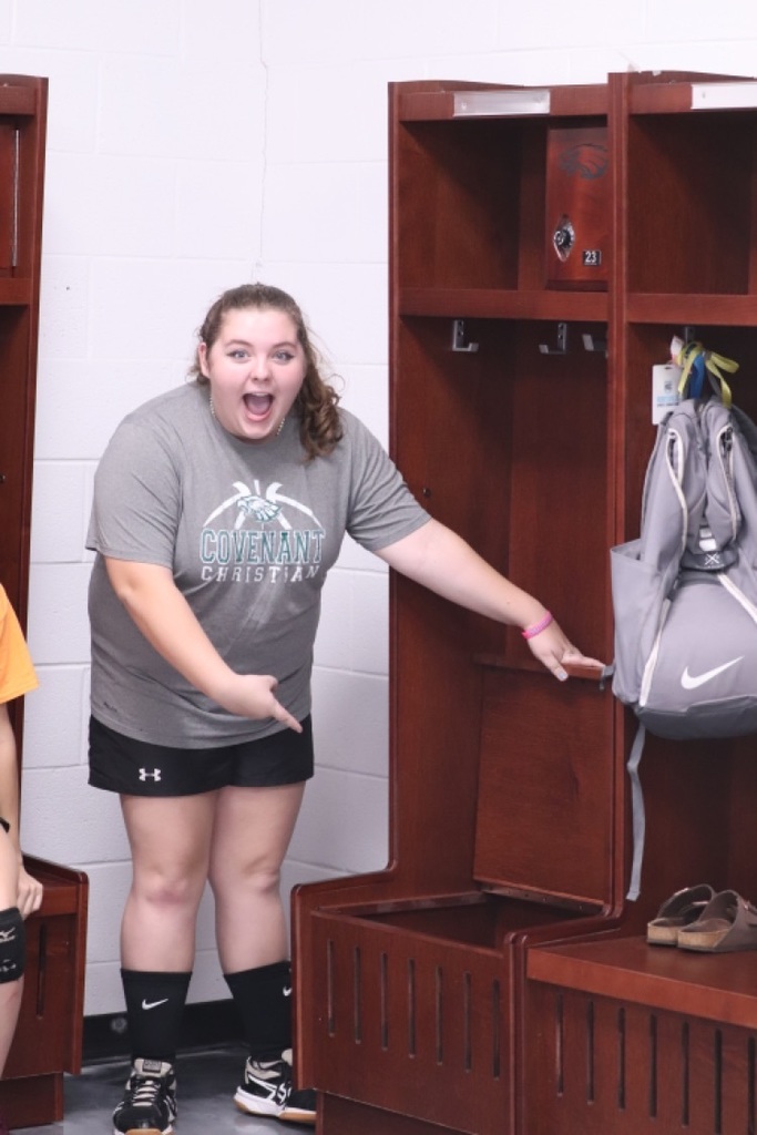Reese shows off lockers